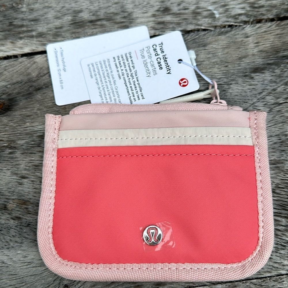Lululemon True Identity Card Case Pink Mist/White Opal/Raspberry Cream NWT - Picture 5 of 6